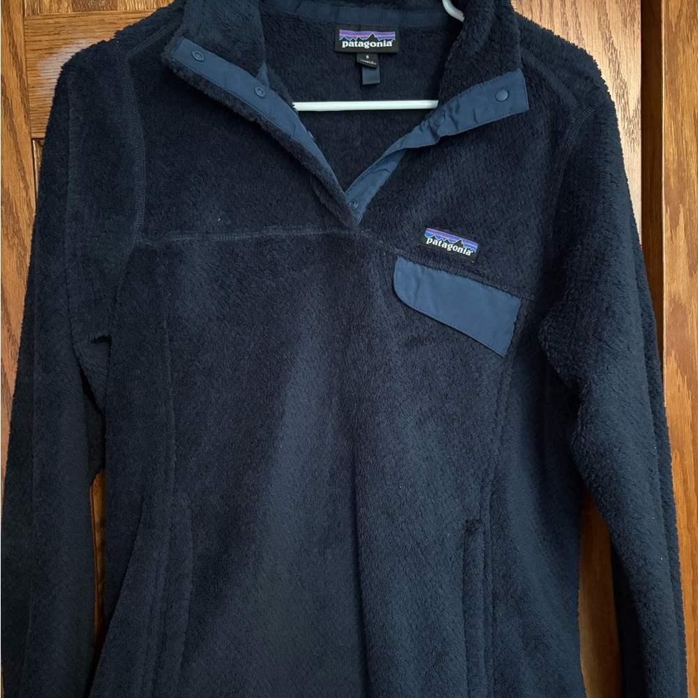 Patagonia Women's Navy Fleece Pullover Jacket